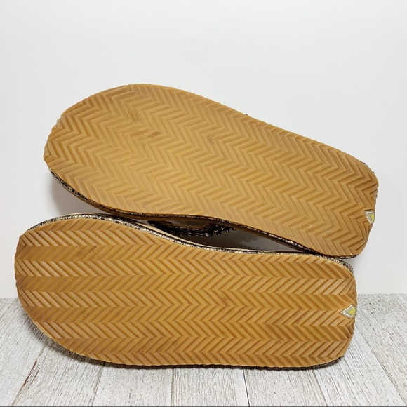 Snakeskin Print Rhinestone Wedges Thong Sandals - Picture 5 of 5